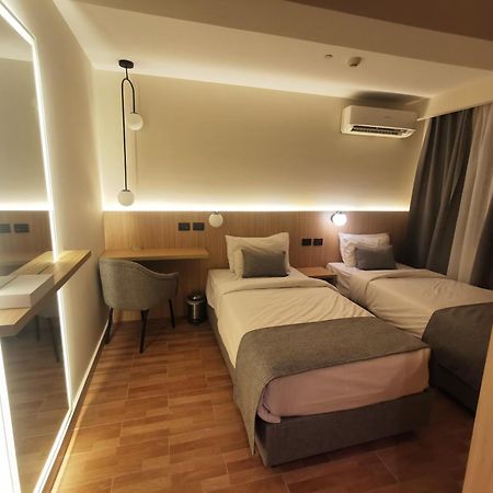 Green Plaza Inn "'Business &Families Only"' 알렉산드리아 외부 사진