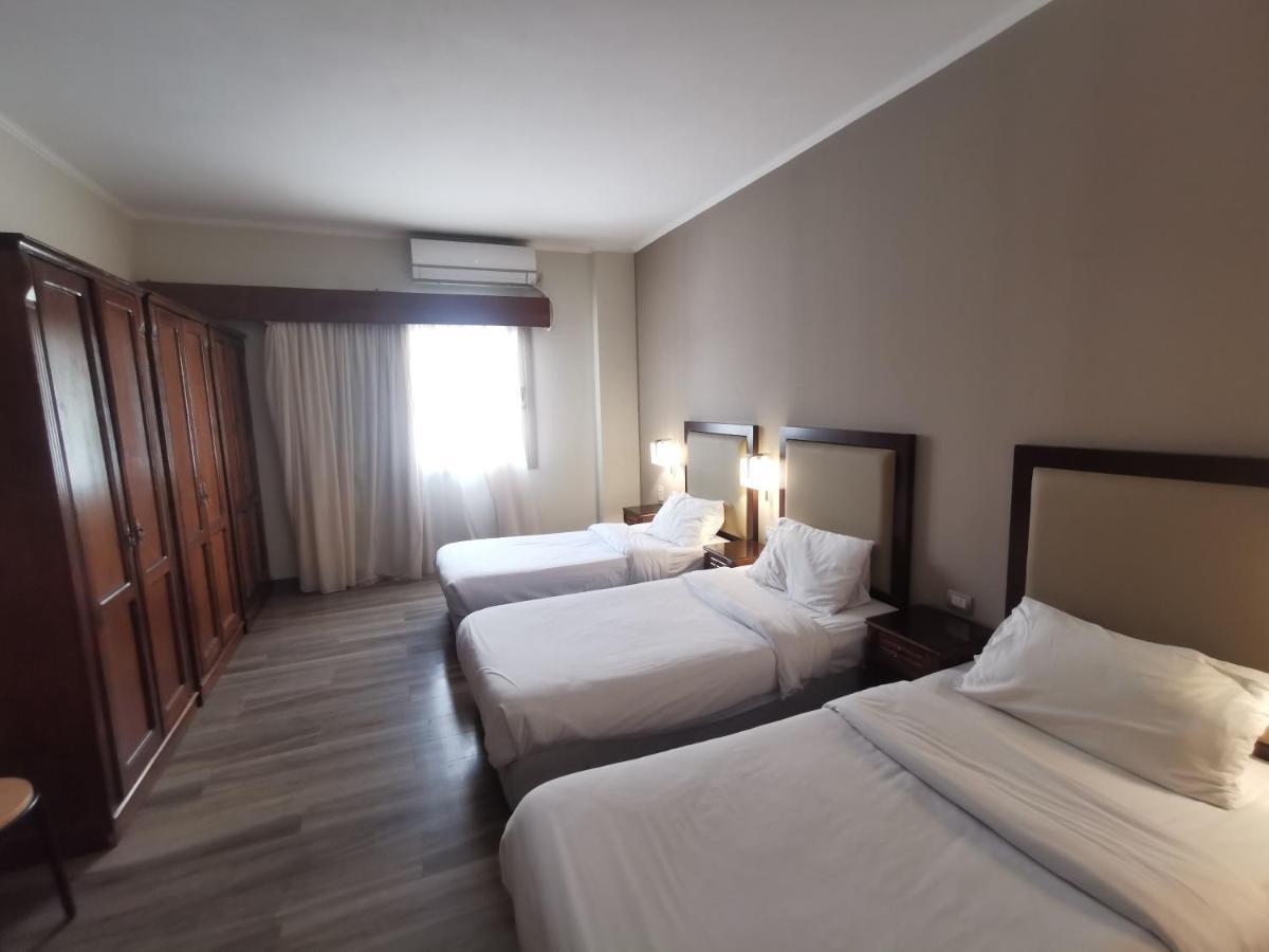 Green Plaza Inn "'Business &Families Only"' 알렉산드리아 외부 사진