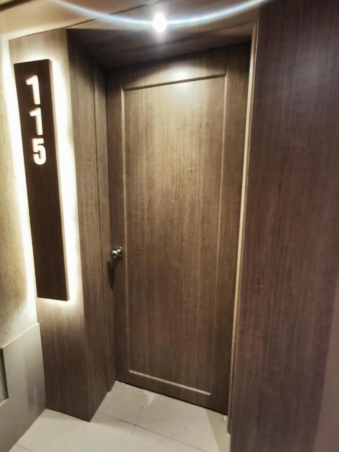 Green Plaza Inn "'Business &Families Only"' 알렉산드리아 외부 사진